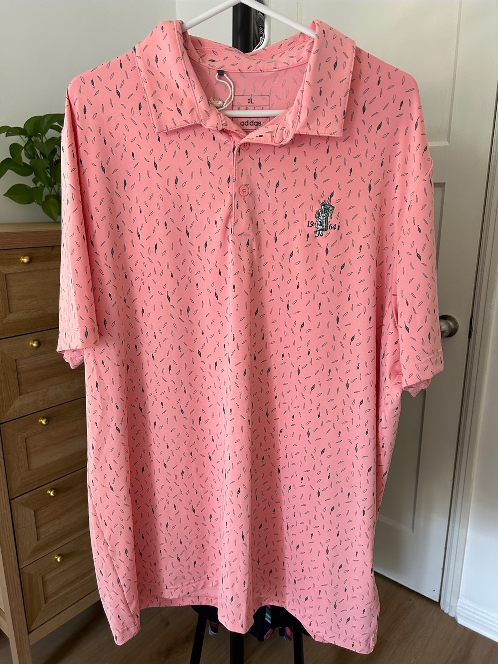 NWOT Men’s Adidas Golf Polo. Size XL. PTP 25”.